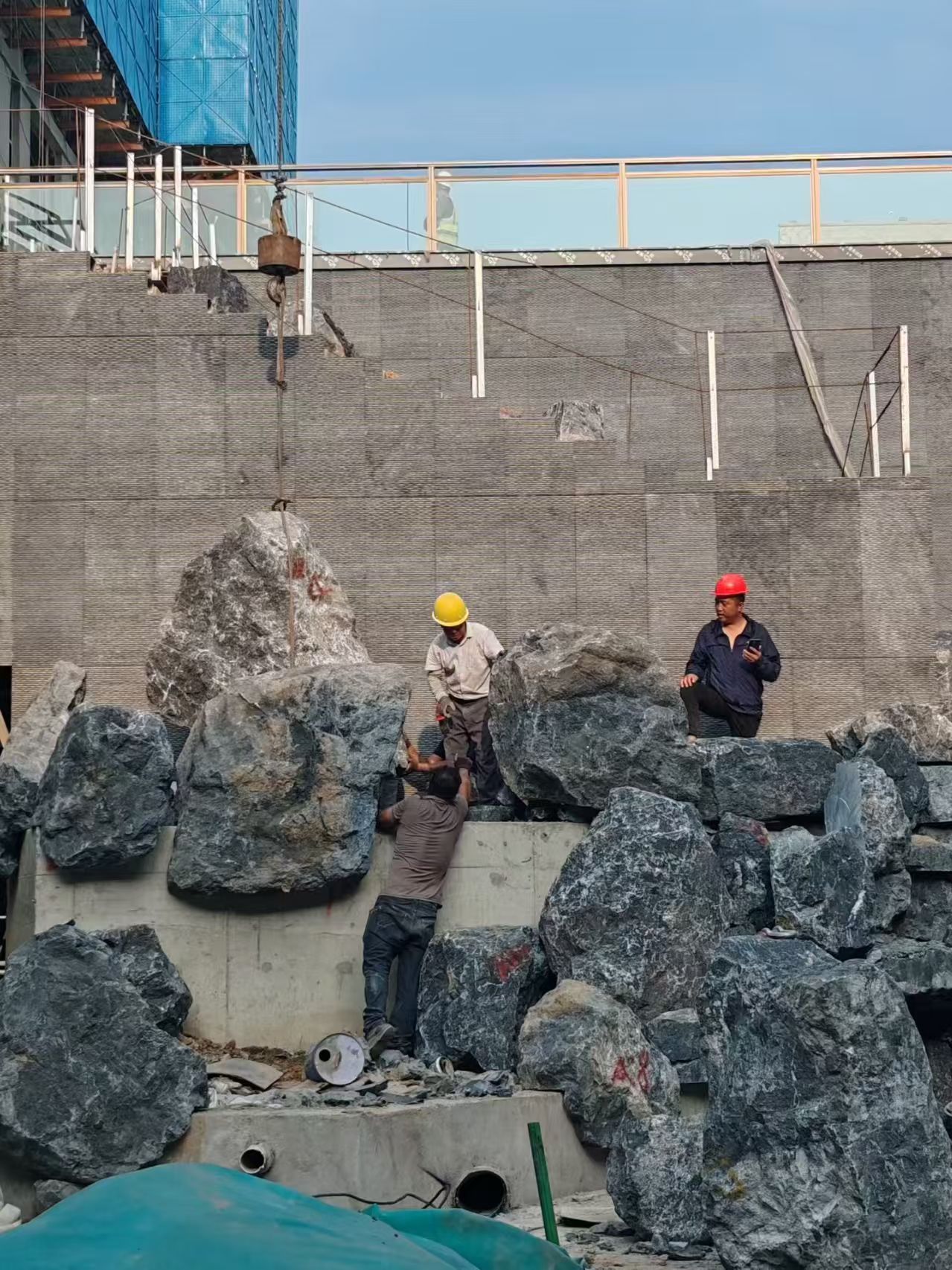 2026-7-24日建发济南云湖之城体验区现场施工配合 2026-7-24日建发济南云湖之城体验区现场施工配合